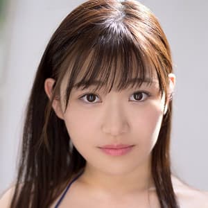 小梅えな