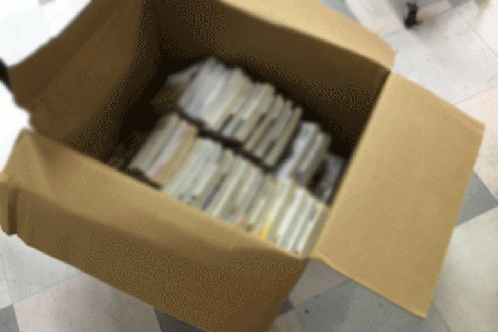 「神奈川」のお客様より、成人コミック12点買取させて頂きました。