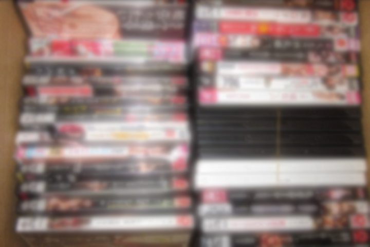 「秋田」のお客様より、アダルトＤＶＤ243点買取させて頂きました。