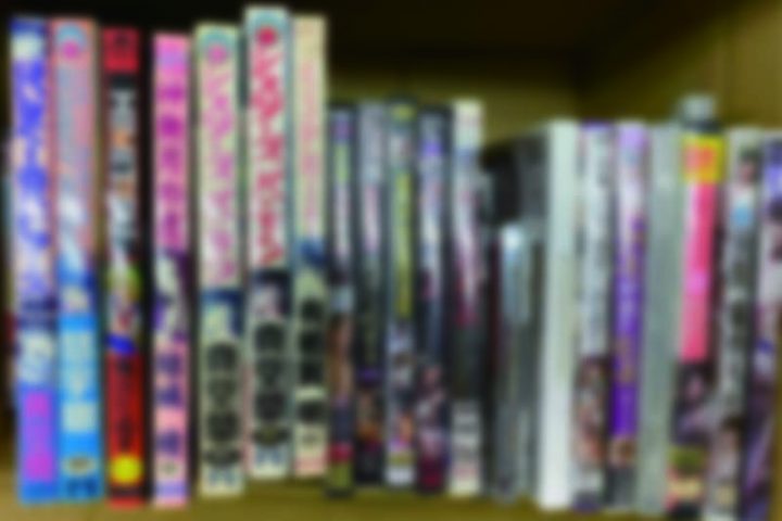 「東京」のお客様より、アダルトDVD・成人コミック72点買取させて頂きました